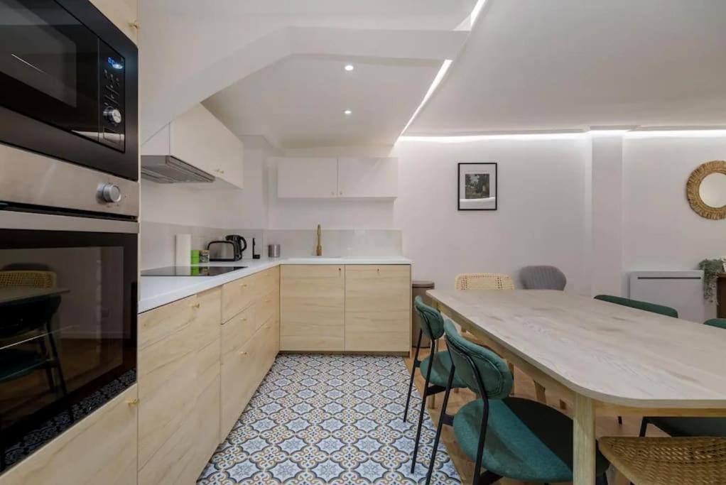 Spacious In Opera With 3bdr For 6pax Appartement
